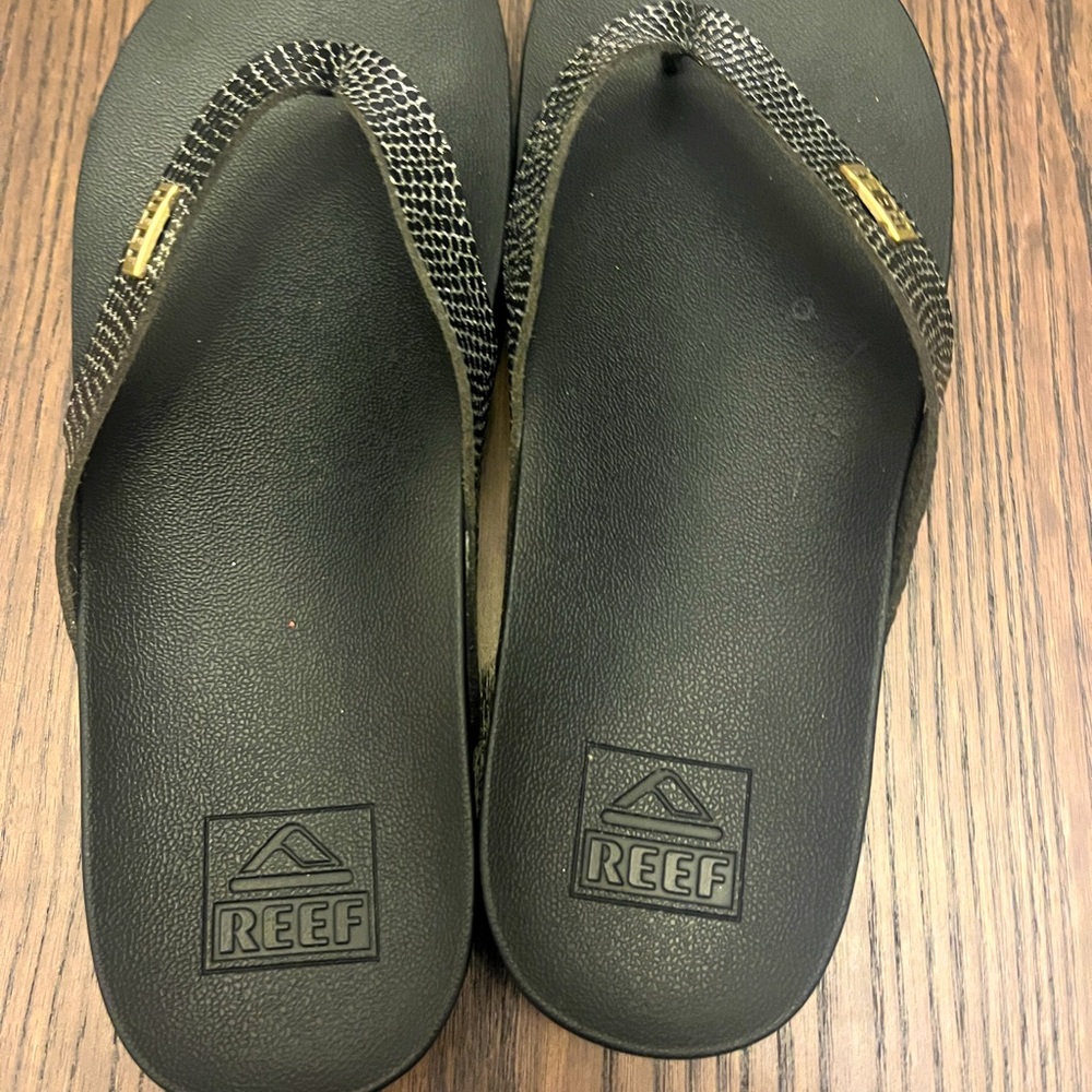 Reef Women's Black Flip Flops
